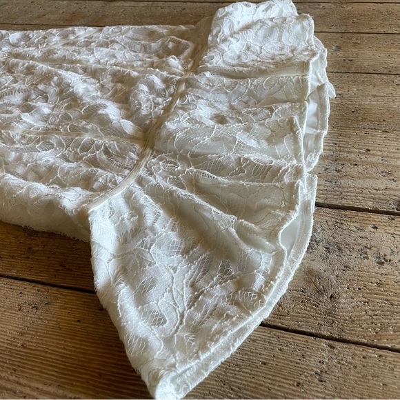 Vintage 90s Cache White Lace Dress - Size 4 | Romantic & Timeless - Picture 3 of 9